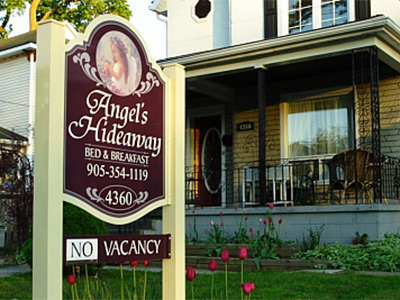 Angels Hideaway, Bed & Breakfast