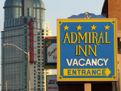 Admiral Inn by The Falls