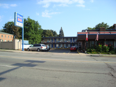 Advance Inn