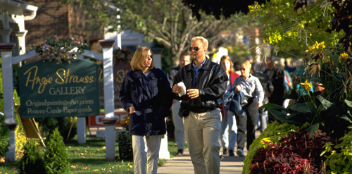 Adults Stroll in NOTL