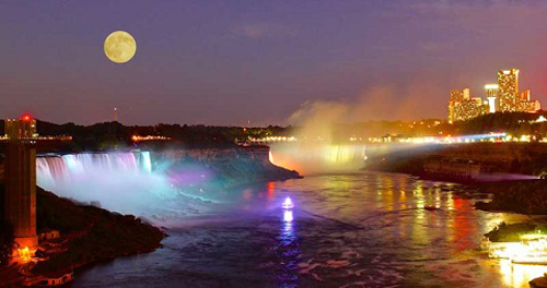 Canadian Illumination Evening Tour