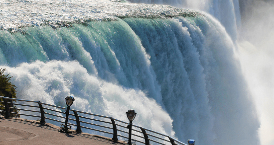 Niagara Falls Maid-of-the-Mist