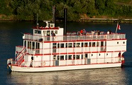 NIAGARA DINNER CRUISE